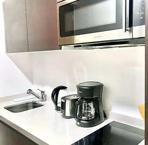 012 Modern Luxurious Wifi 100 Mb Apartment