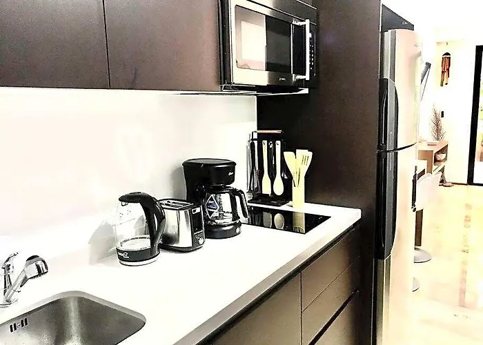 012 Modern Luxurious Wifi 100 Mb Apartment